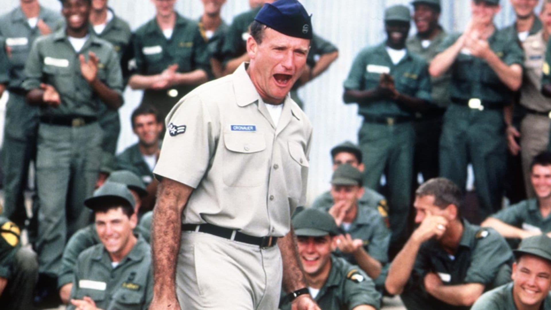 Robin Williams' $123M War Comedy Returns as a Streaming Hit 39 Years After Grossing 9x Its Budget cover image