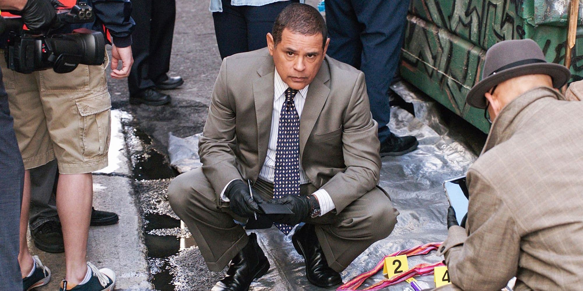 'Breaking Bad' Star's Easy-to-Binge 6-Part Crime Series Spin-Off Is Finally Heading to Free Streaming cover image