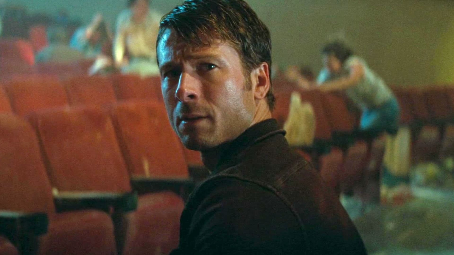 Netflix's Jurassic Park Series With Glen Powell Officially Gives The Dinosaur Franchise A Full Shared Universe cover image