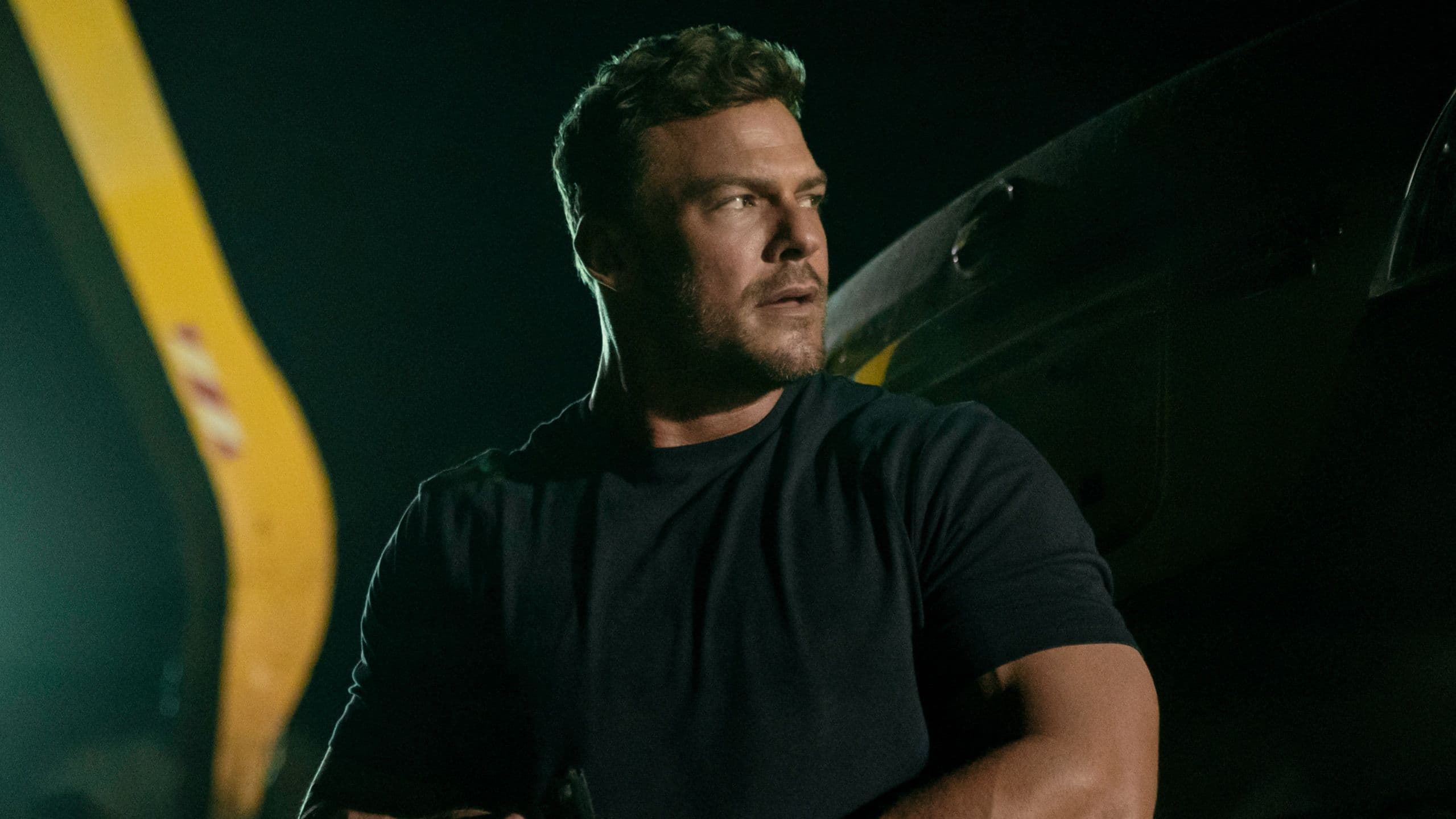 Reacher Season 4’s 2026 Release Date Reveals 1 Harsh Truth About Its New Spinoff series_news breakdown cover image