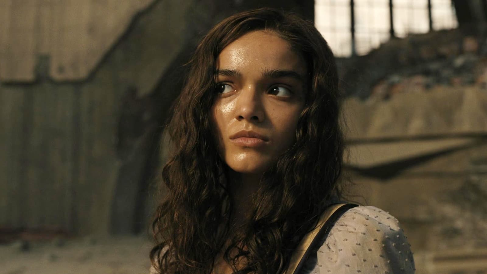 Rachel Zegler's Must-Watch Dystopian Action Movie Is Taking Over Netflix cover image
