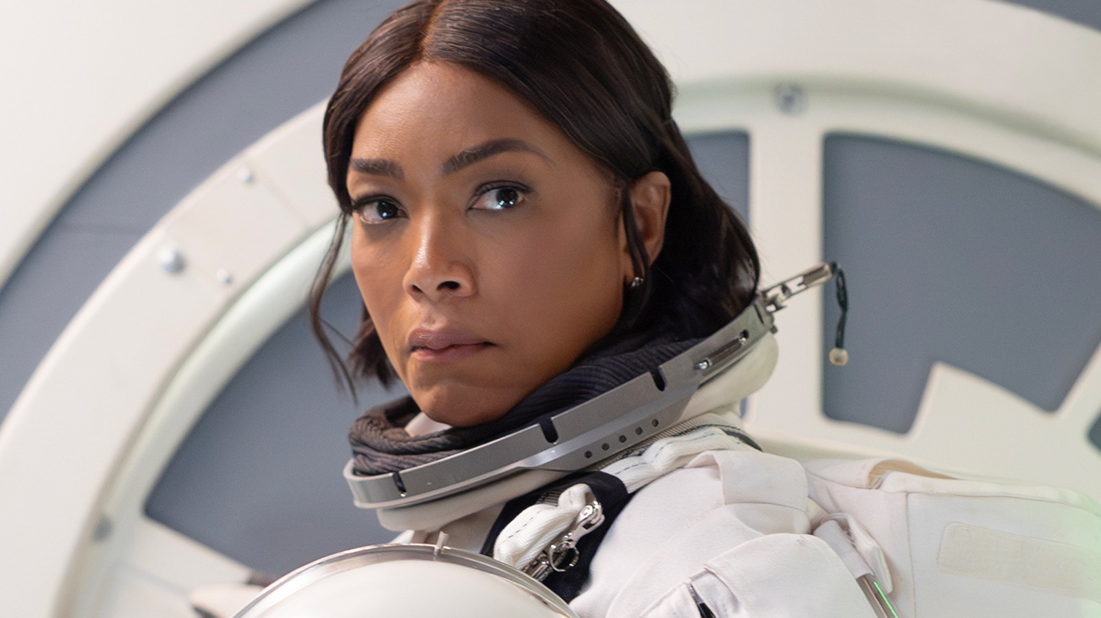 The 5 Most Entertainingly Unrealistic 9-1-1 Emergencies Announced by TVLine series cover image