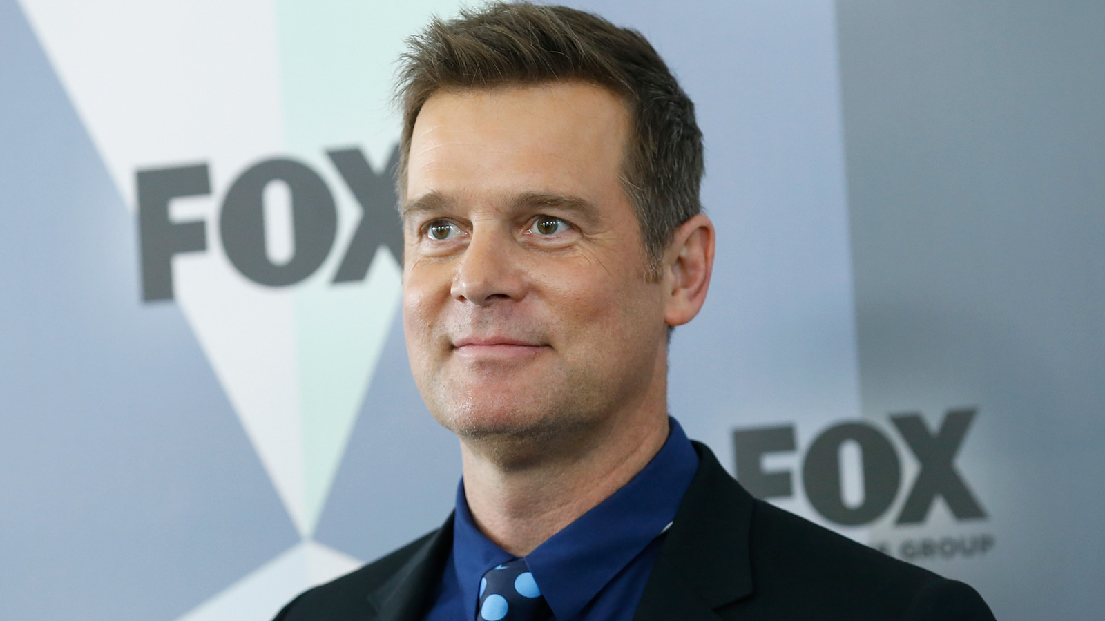 Peter Krause appearing on Carol & Company