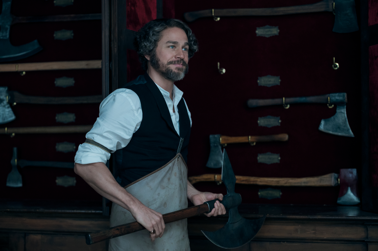 Charlie Hunnam's Role in ‘Monster: The Lizzie Borden Story’ Announced news cover image