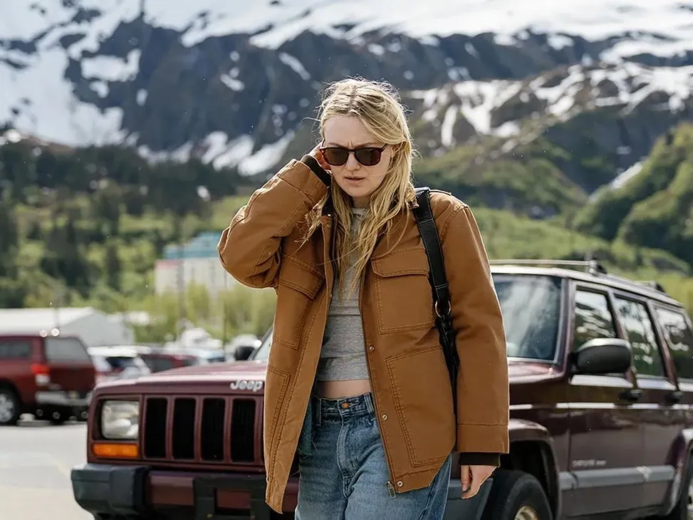 Dakota Fanning and Jake Johnson in The Sun Never Sets