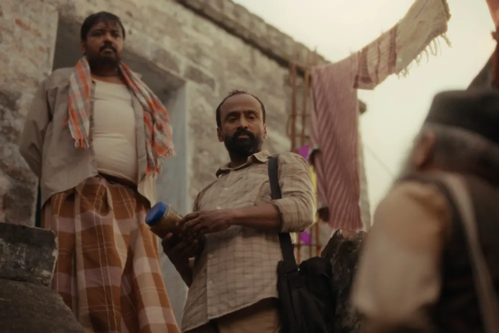 Gubbara Entertainment logo and film-related imagery