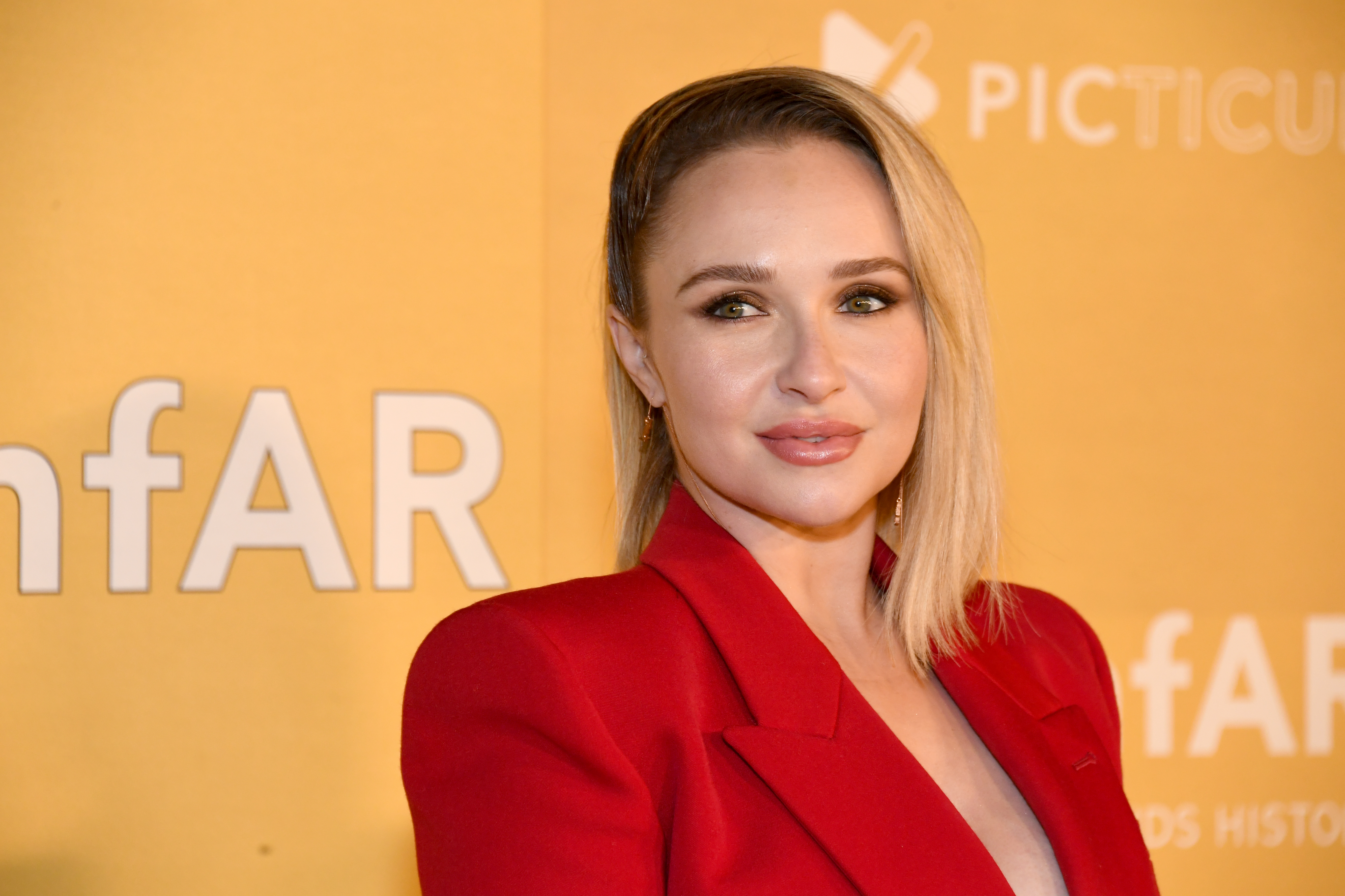 Hayden Panettiere’s Cause of Death Confirmed as Accidental Overdose news cover image