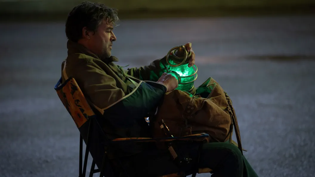 HBO's Lanterns Tackles Criticism of the Ryan Reynolds Green Lantern Movie movies cover image