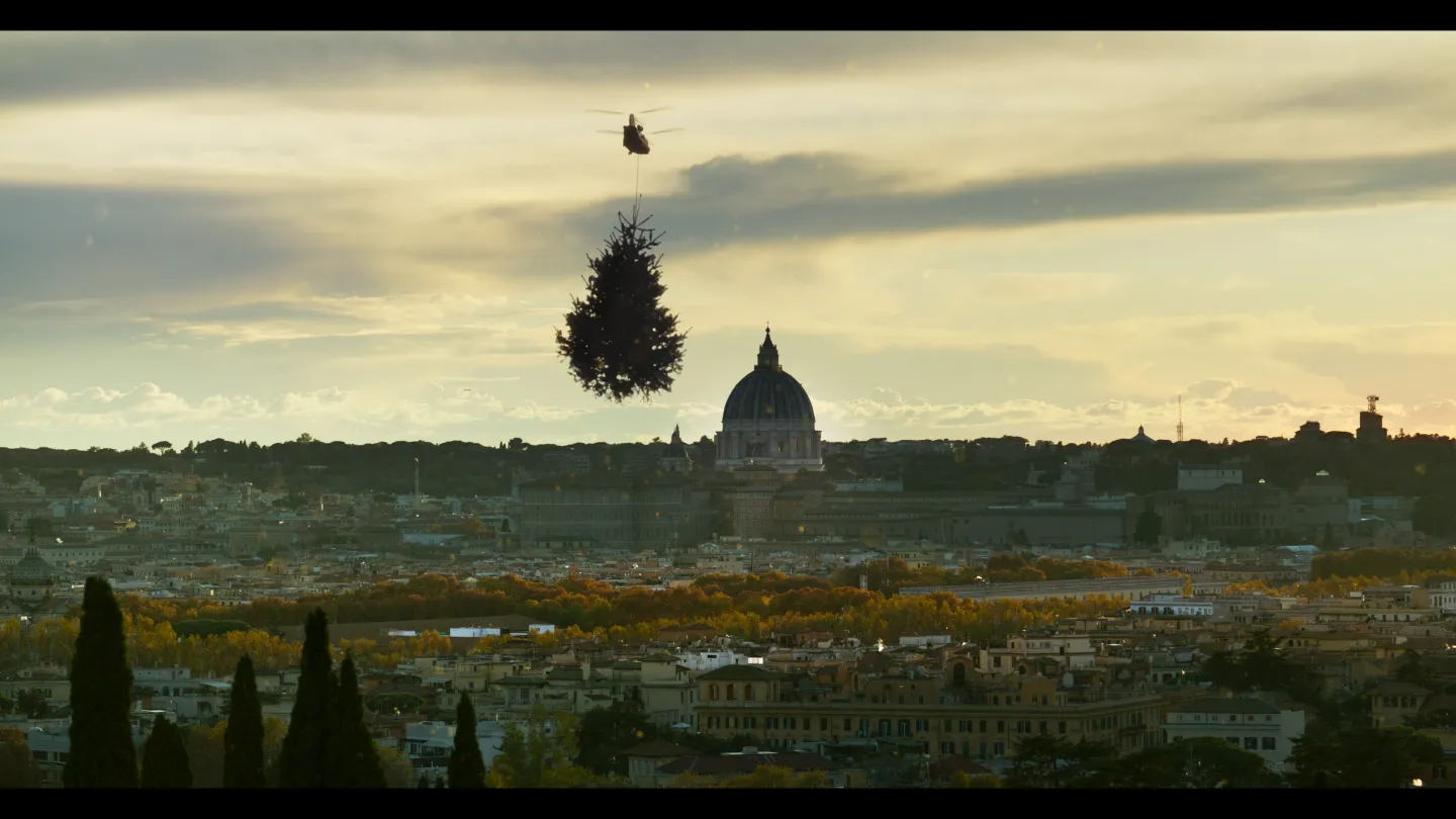 The ‘Holy Wood Dust’ Director Wants You to Know Your Christmas Tree Is a Living Being With 20 Senses news cover image