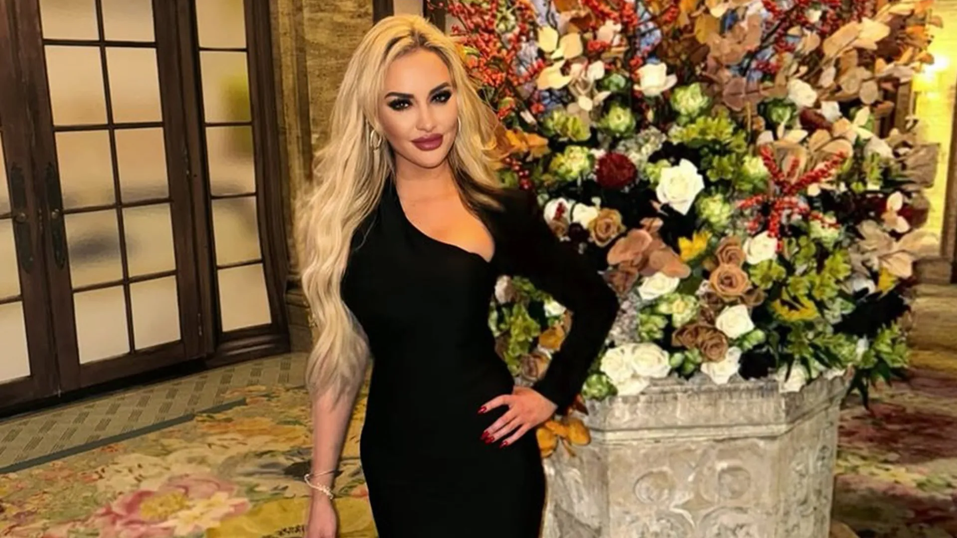 Jennifer Eckhart Fox Business staffer