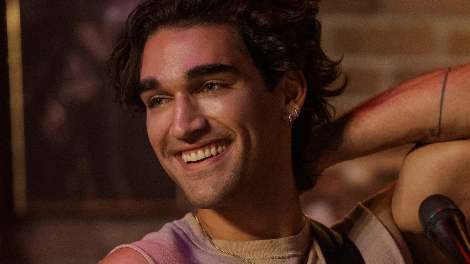 Josh Heuston to Star as Justin Kohl in 'Off Campus' series cover image