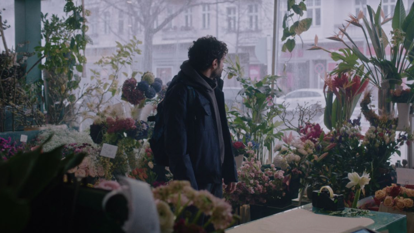 Massih Parsaei’s Debut Film 'Lovers Sleep Alone' Premieres at San Sebastian news cover image