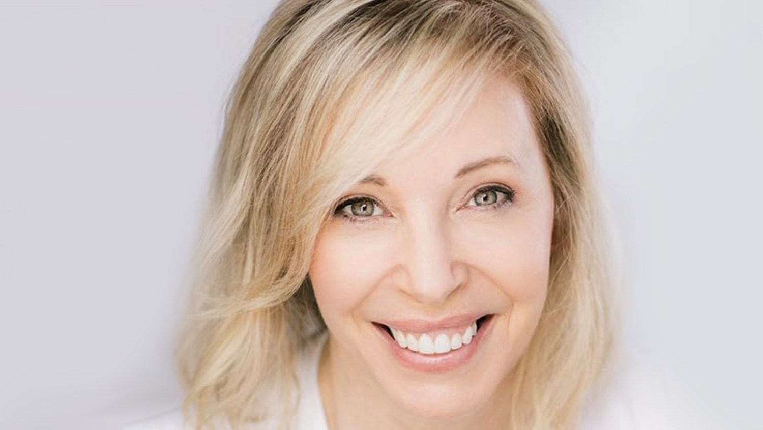Nancy Robertson Joins ‘An Angel In My Stocking’ Hallmark Movie In Recasting movies cover image