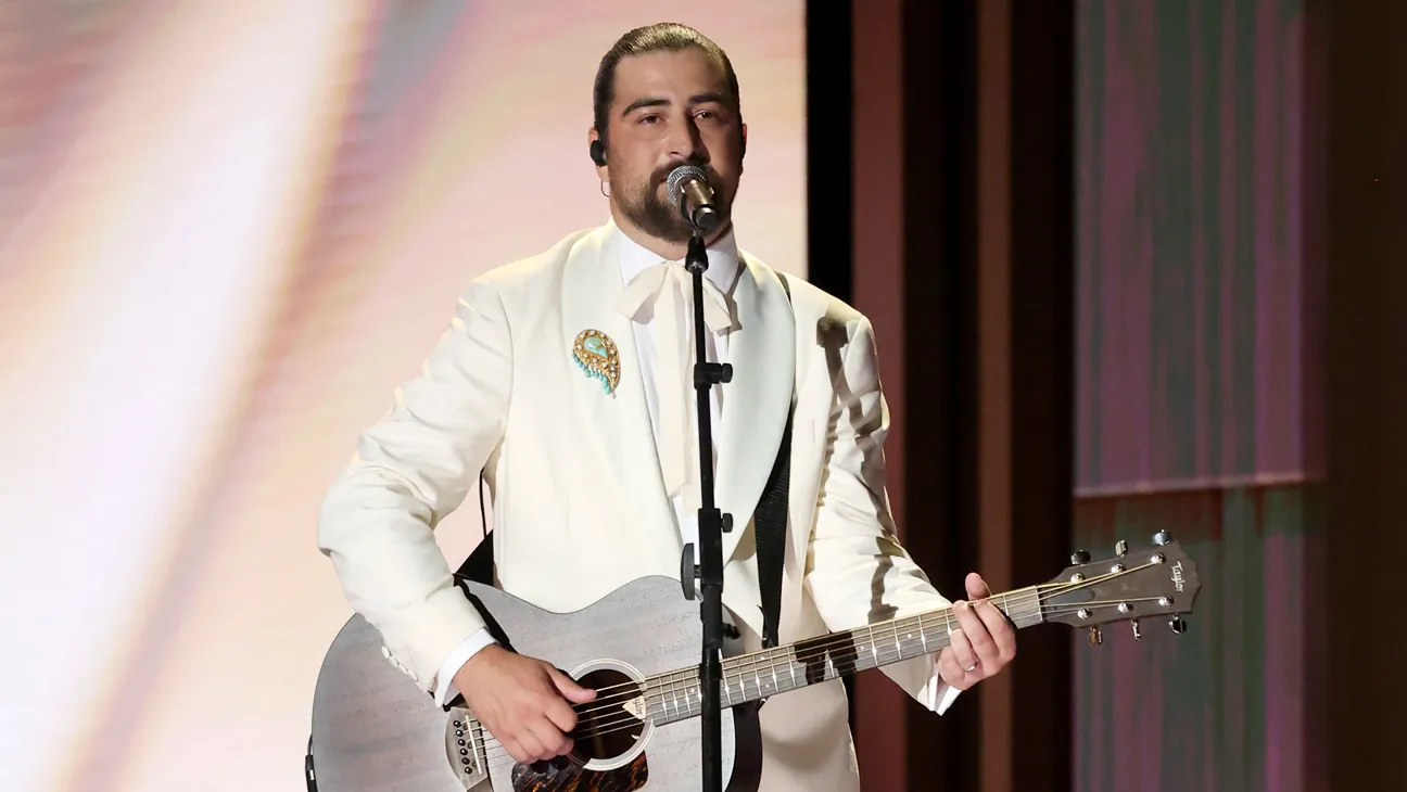 Noah Kahan Performs ‘Bridge Over Troubled Water’ at 2026 Emmys news cover image