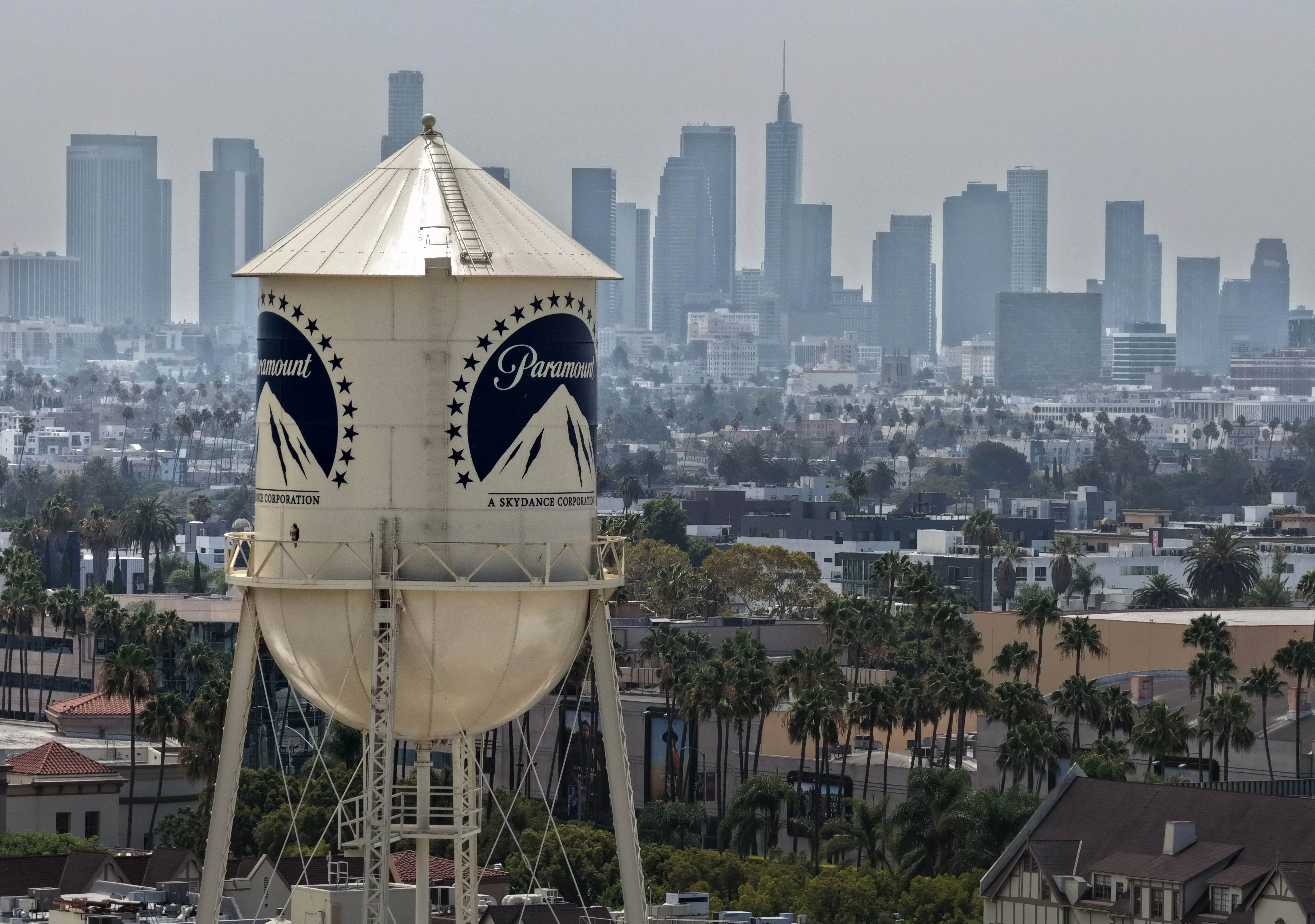 Paramount-Warner Bros. Discovery Merger Cleared for Foreign Ownership news cover image