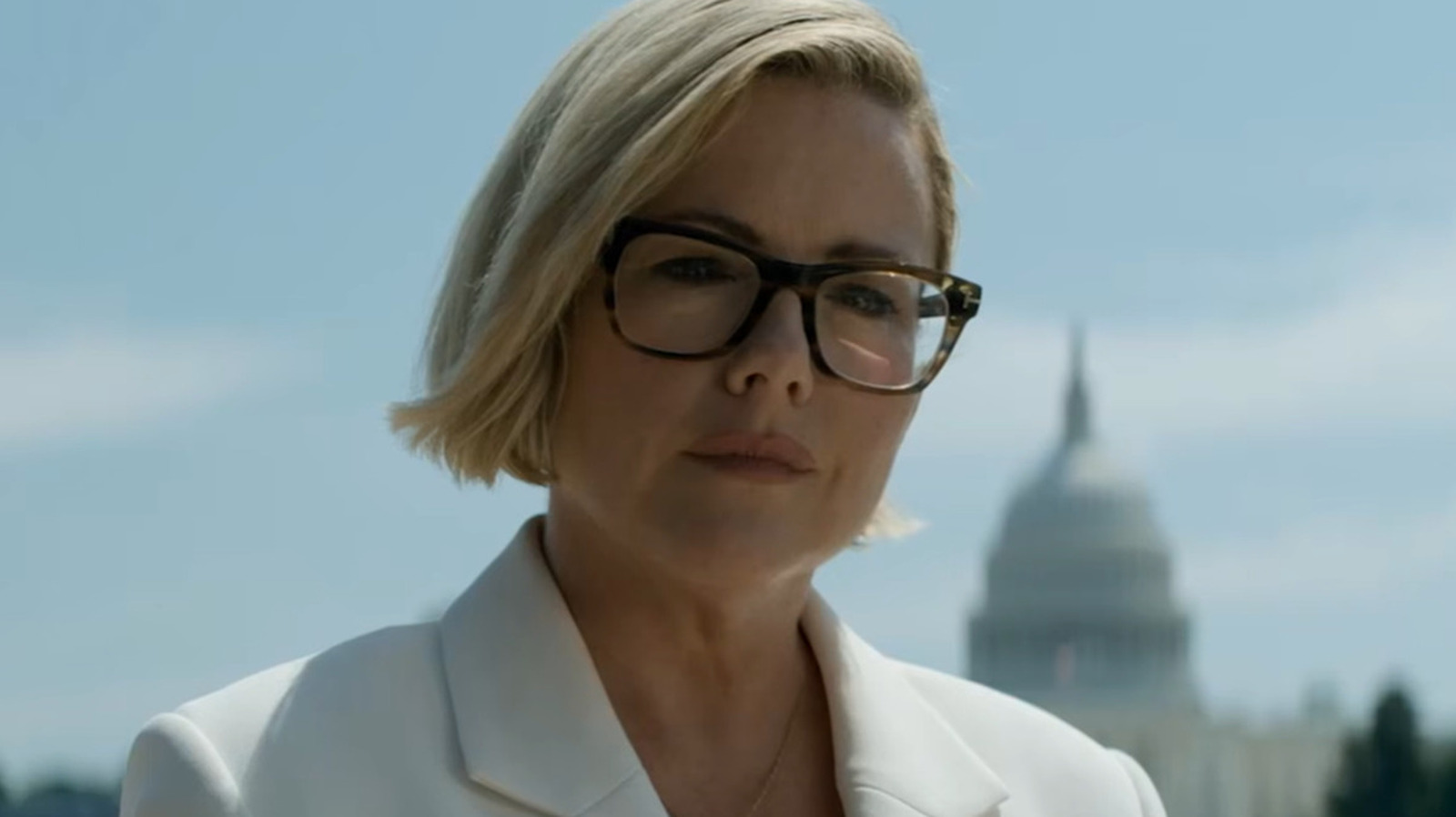 Reacher's Elspeth Sampson Actress Kathleen Robertson Reflects on 90210 series cover image