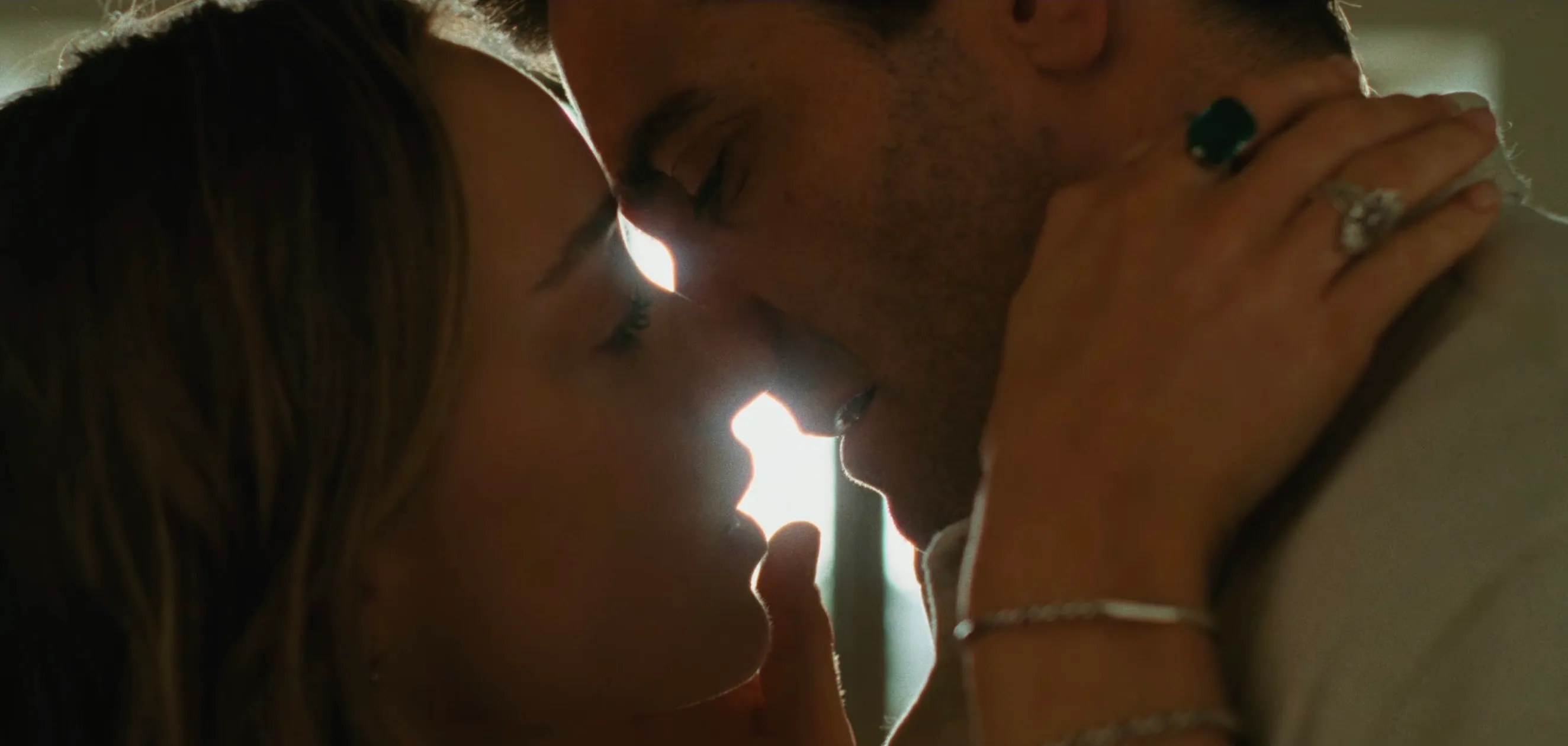 ‘Remain’ Trailer Features Jake Gyllenhaal and Phoebe Dynevor news cover image