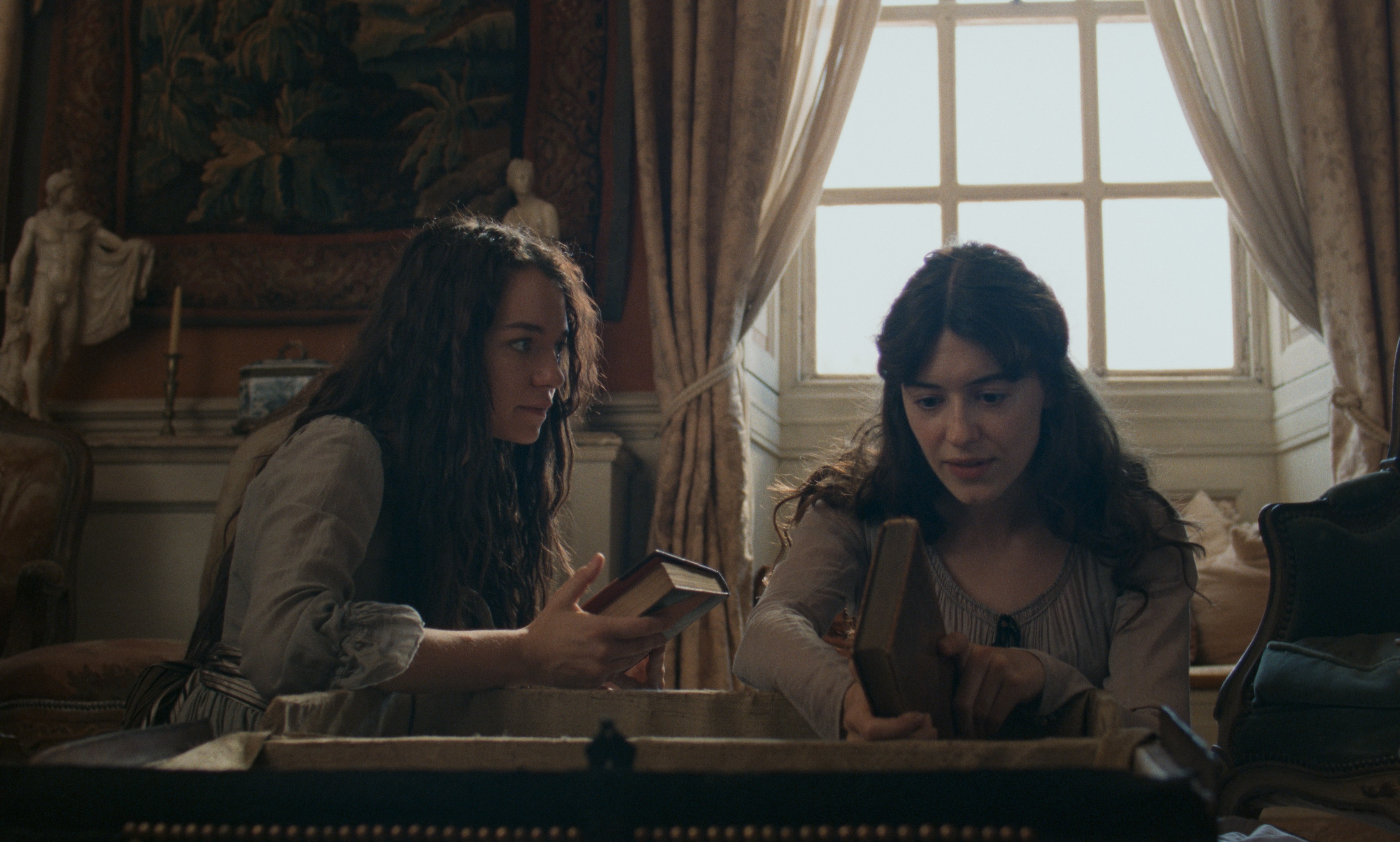 ‘Sense And Sensibility’ Review: Georgia Oakley's Bold Reimagining movies cover image