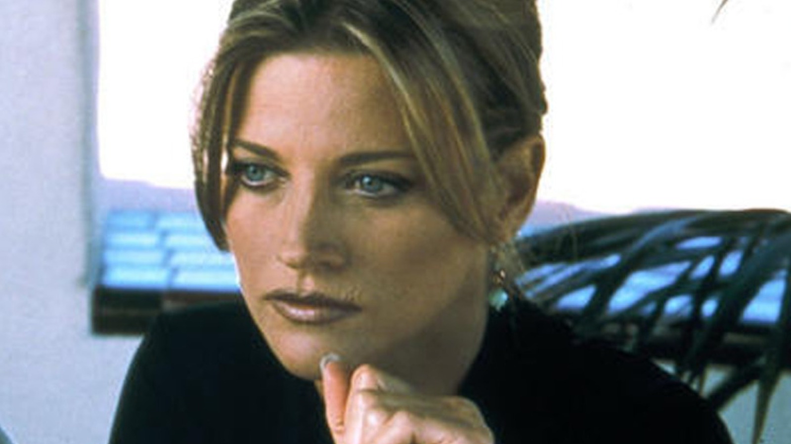 Silk Stalkings Ends with Unresolved Cliffhanger After 8 Seasons series cover image