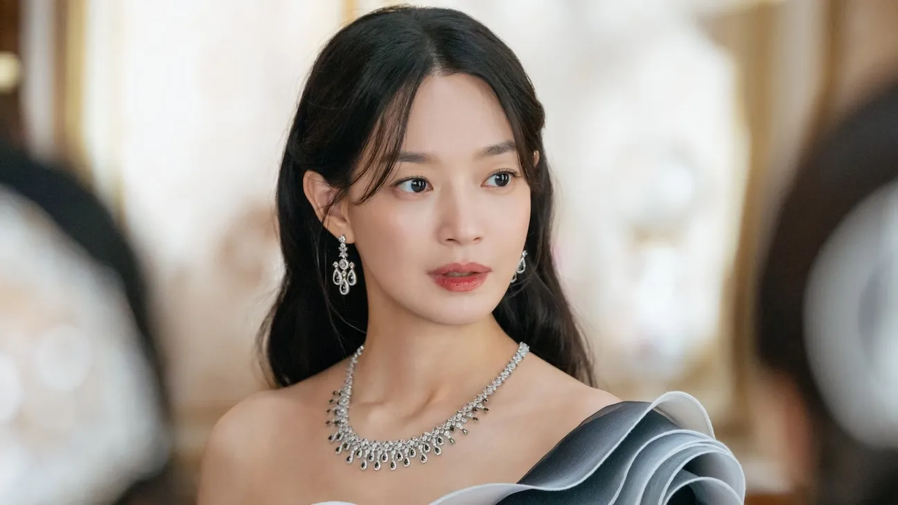 ‘The Remarried Empress’ Trailer Unveils Royal Intrigue Ahead of Launch news cover image
