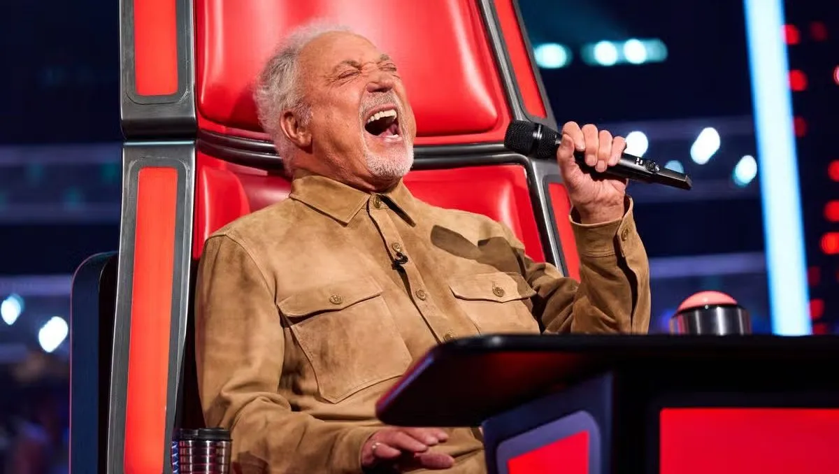Tom Jones Alleges He Was Fired From ‘The Voice UK’ Over Financial Issues news cover image