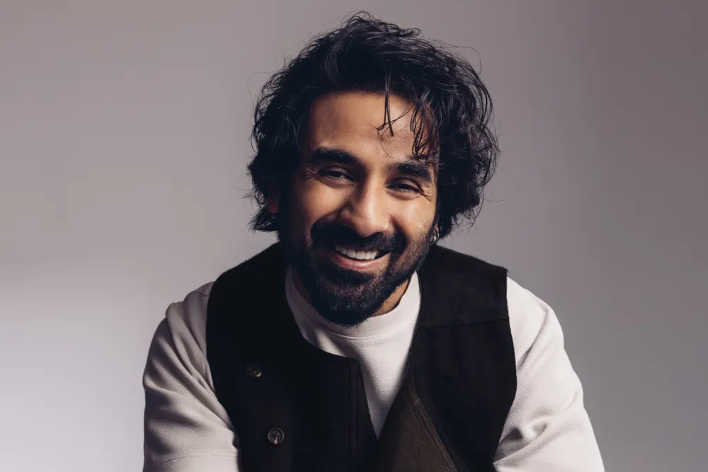 Vir Das Launches ‘I Say We Run!’ Comedy Tour with North American Dates news cover image