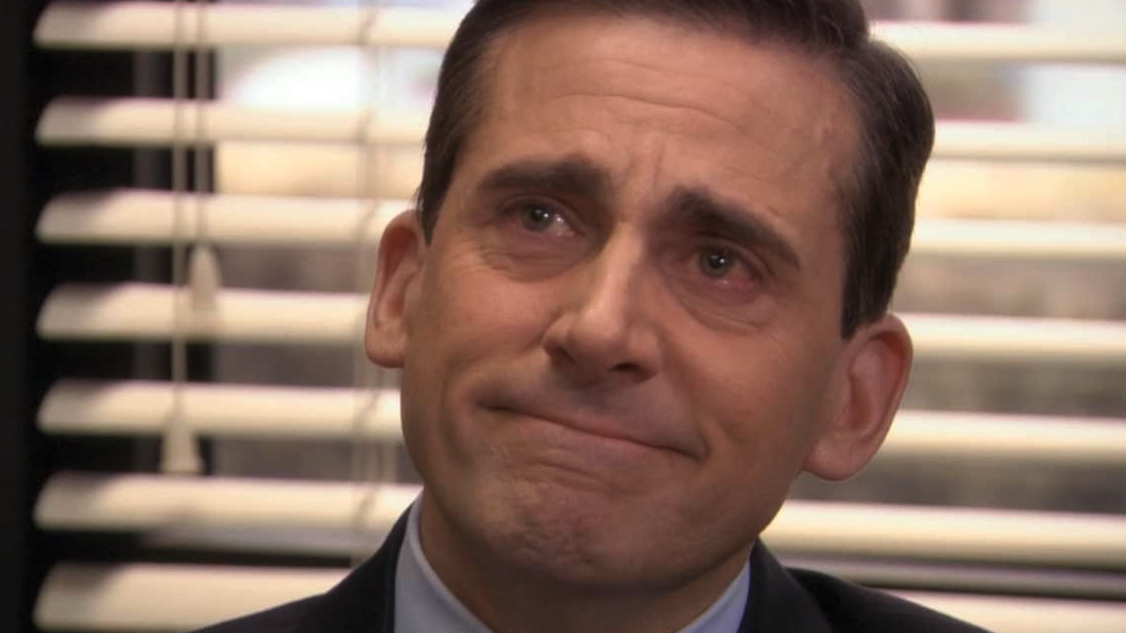 Why The Office's Pilot Resembled The UK Version series cover image